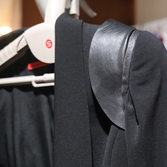 Alice and Olivia silk cropper blazer - Picture 4 of 6